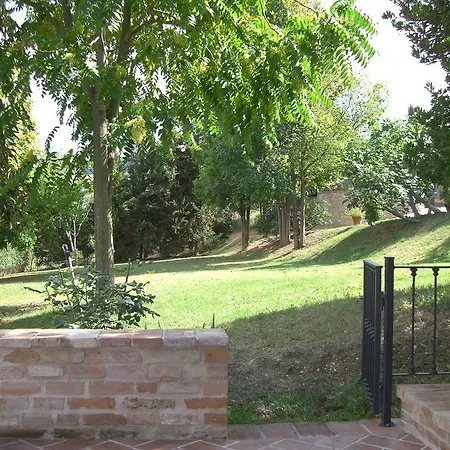 Farma La Campana Montefiore dellʼAso