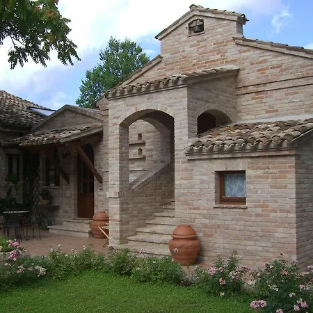 Lantgård La Campana Montefiore dellʼAso