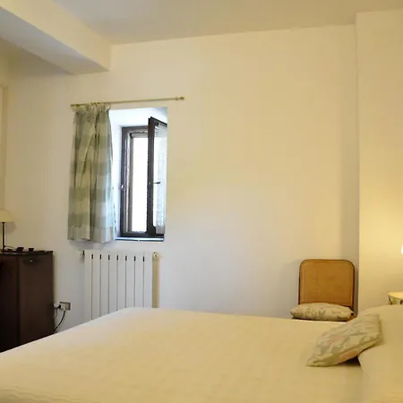 Lantgård La Campana Montefiore dellʼAso